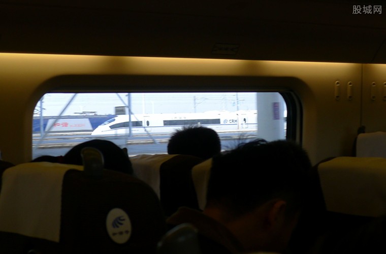 成渝高铁增开夜间列车