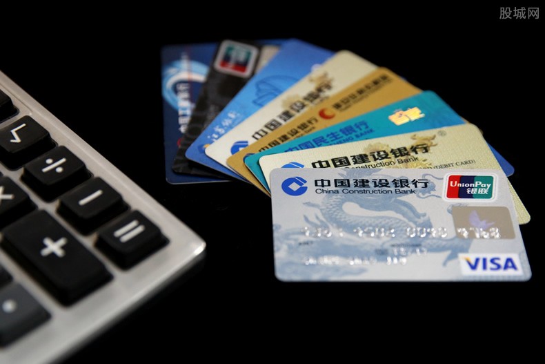 信用卡提前还款后多久可以刷？额度恢复后就能刷！